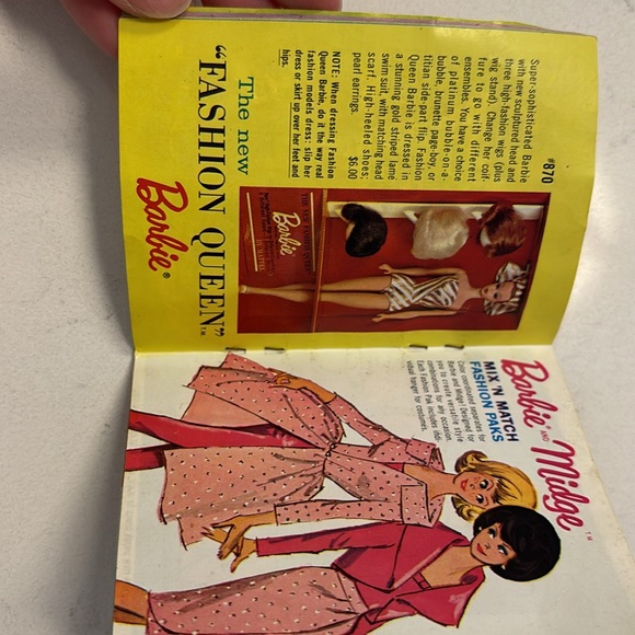 Vintage Barbie and Ken wardrobe booklet 1962 - Picture 6 of 7
